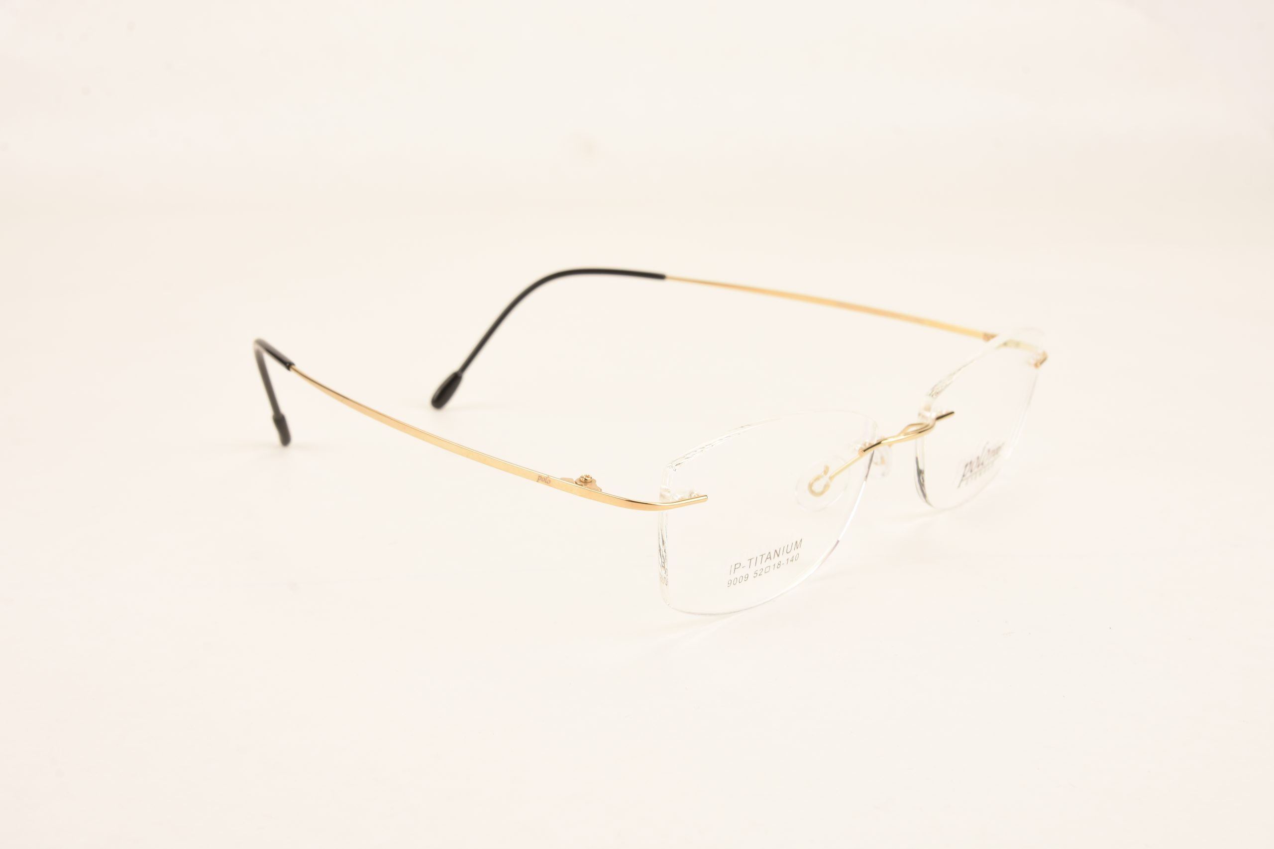 polomoon-9009-52-18-140-c01-Titanium-Ultra-Light-Gozluk-Cercevesi1-scaled